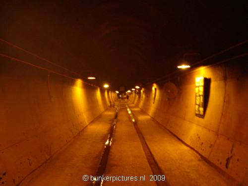 © bunkerpictures - Tunnel as oil tank